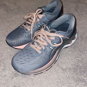 ASICS Gel Kayano Size 7